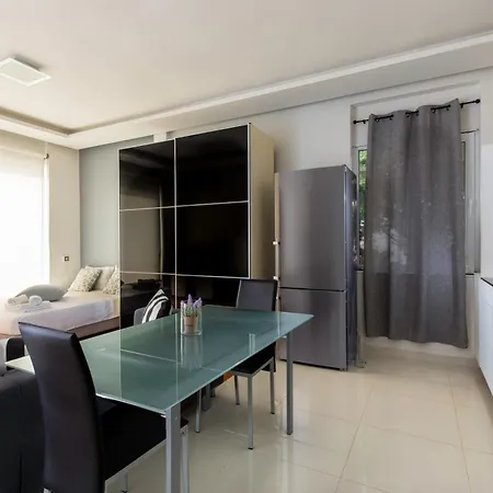 56 Luxury Rhodes City