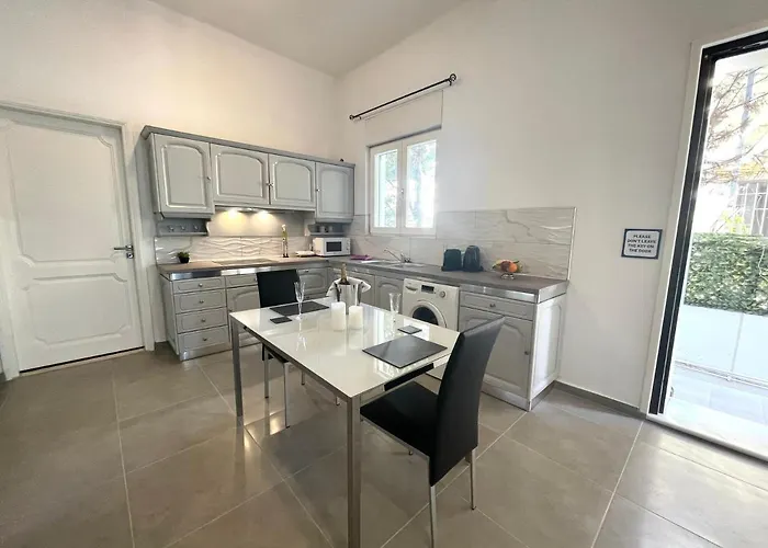 56 Luxury Aparthotel 4*