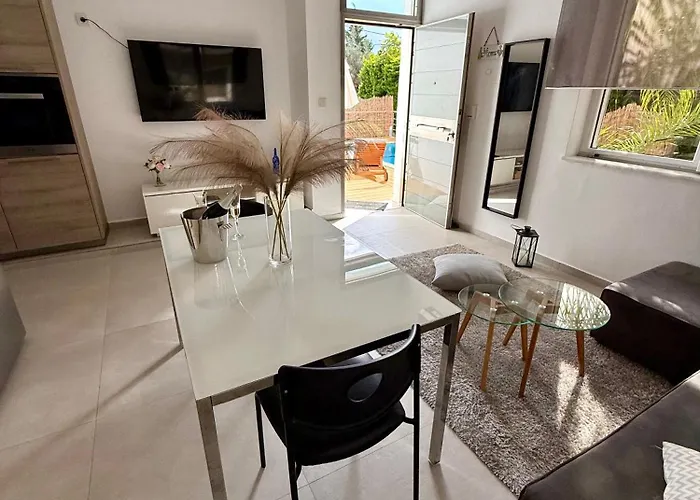 Aparthotel 56 Luxury Rhodes City